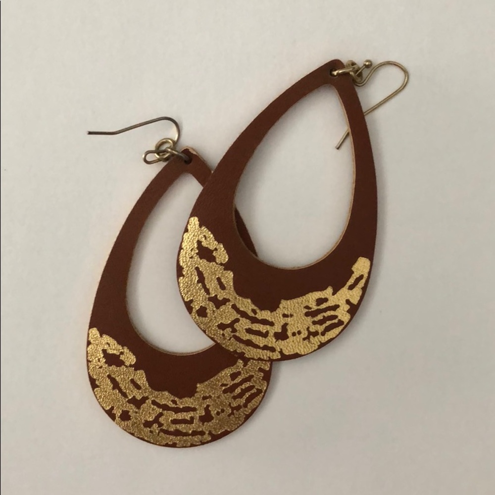Leather brown gold hoop earrings